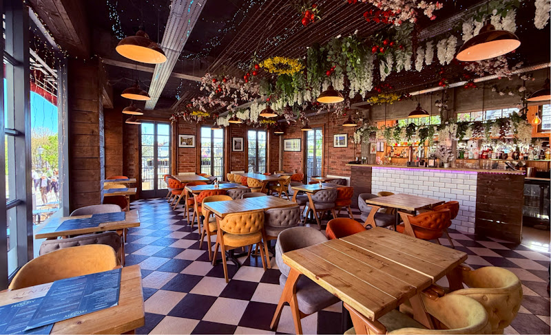 19Twenty Bar & Grill