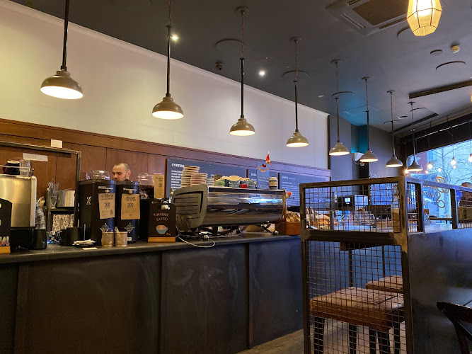 200 Degrees Coffee Shop & Barista School