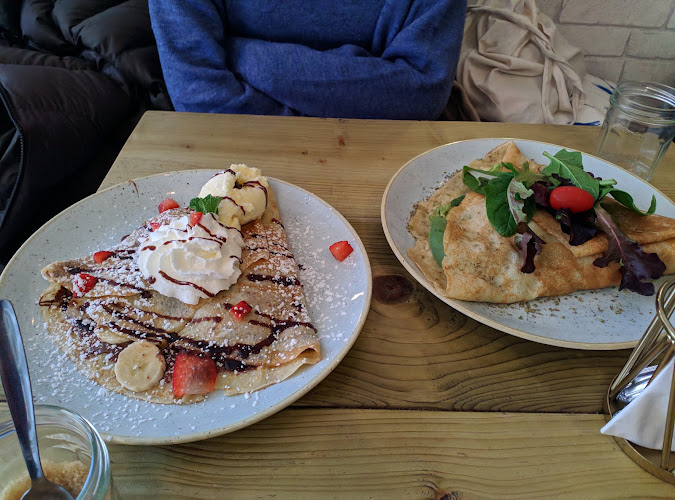 221 COFFEE x Miki | Specialty Coffee & Brunch