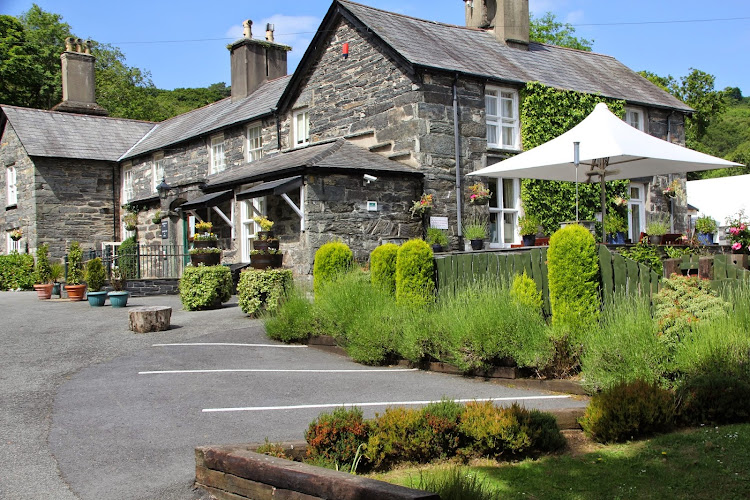 Aberdunant Hall
