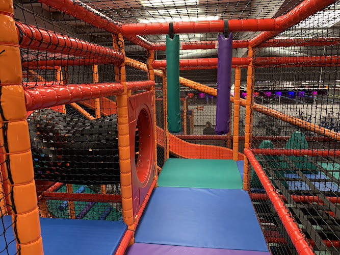 Airtastic Entertainment Centre Craigavon – Bowling, Laser Tag, Mini Golf, Soft Play, Arcade, NY Kitchen