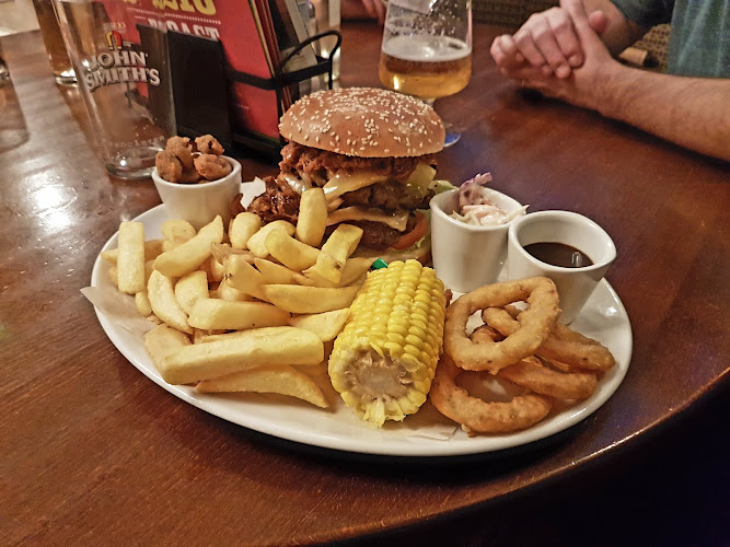 Allerton Hall - Dining & Carvery