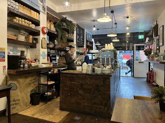 Amor's Artisan Cafe