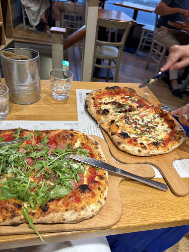 Aromi Caffe and Pizzeria