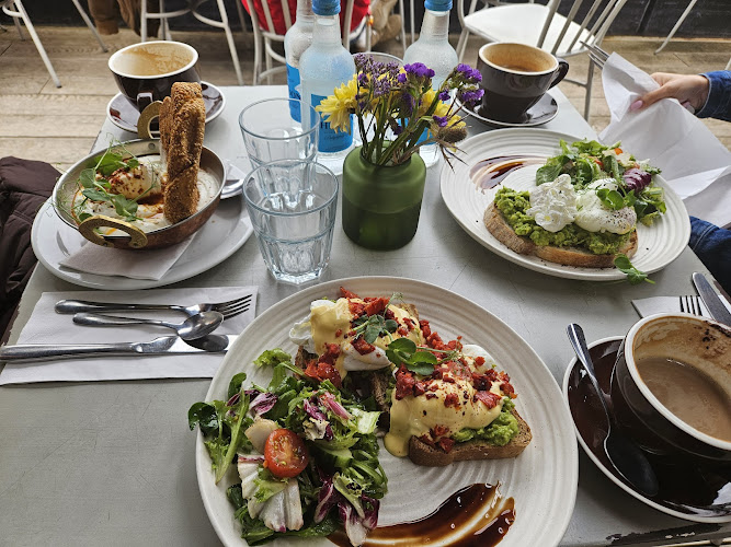 Artichoke Cafe — Reading