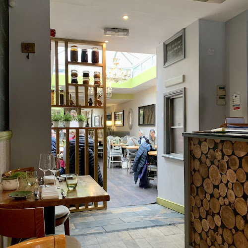 Augustine Kitchen