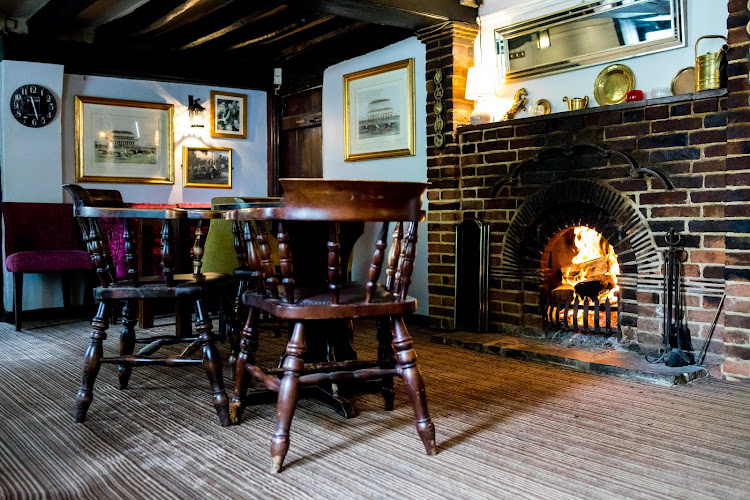 Barley Mow — Leatherhead