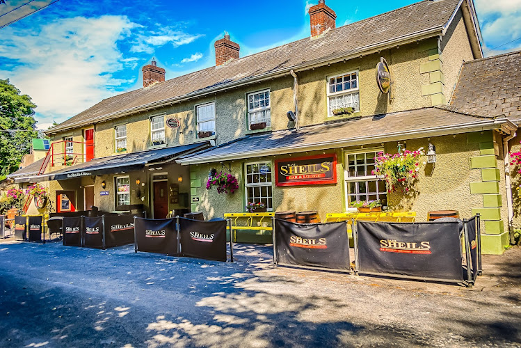 Basil Sheils Bar & Restaurant Armagh | B&B Accomodation — Armagh