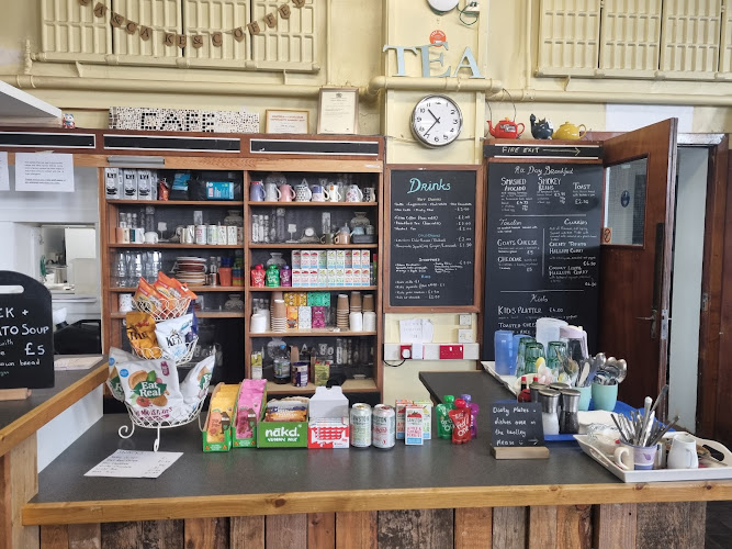 Basil's Community Cafe — Bristol