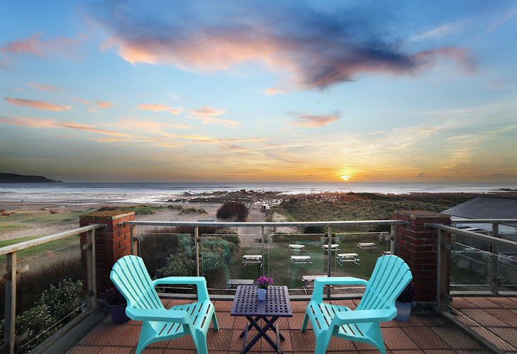 Beach House B&B & The Break Bar
