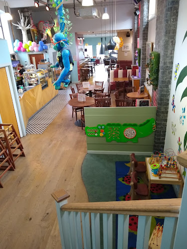 Bean & Brush Art Cafe