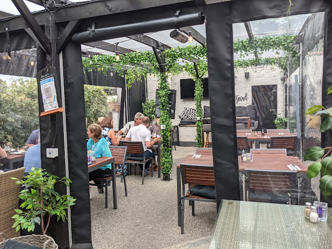 Bears Paw Country Inn & Restaurant — Knutsford