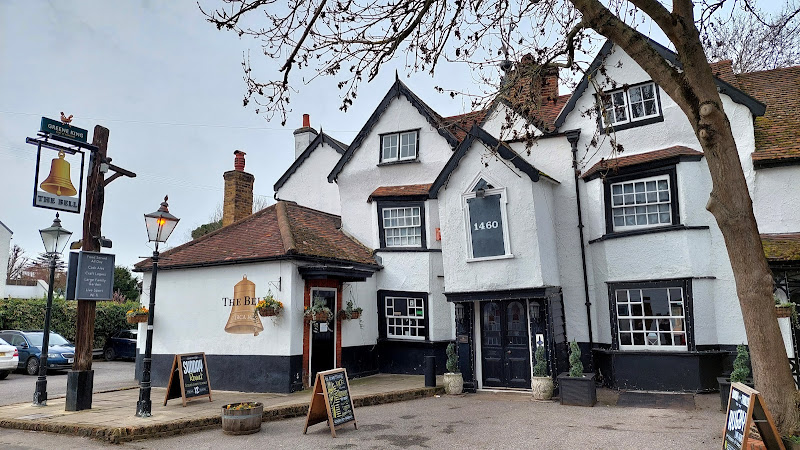 Bell — East Molesey