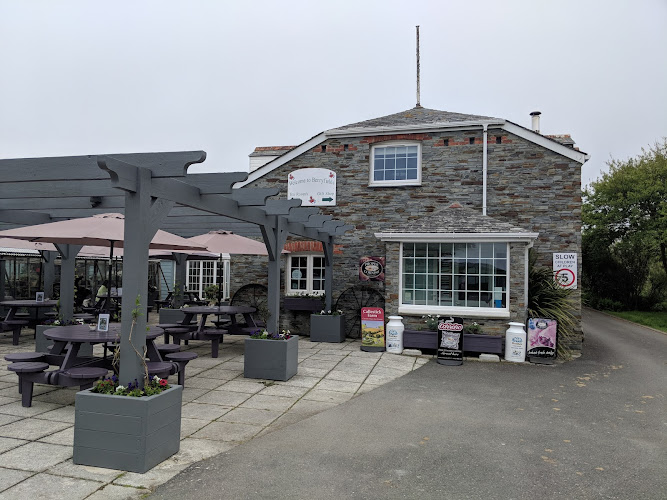 Berryfields Tearoom & Holiday Park — Padstow