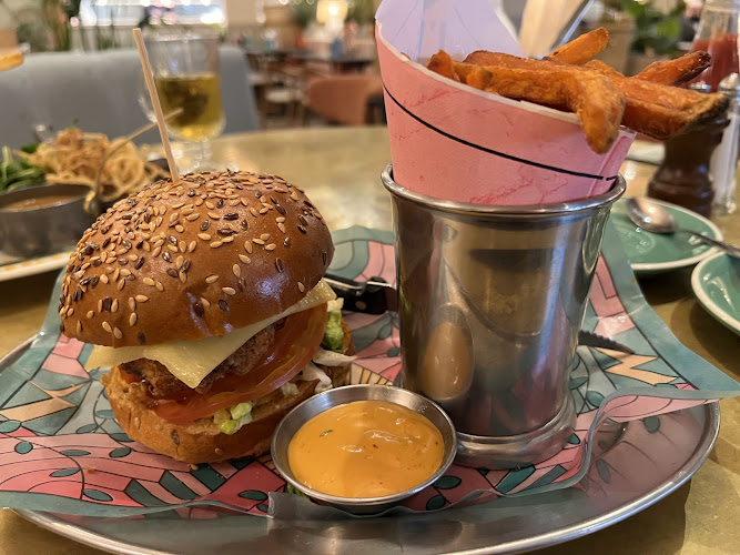Bill's Clarks Village Restaurant