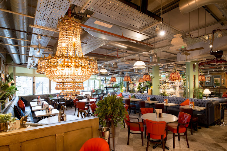 Bill's Southampton Restaurant — Southampton