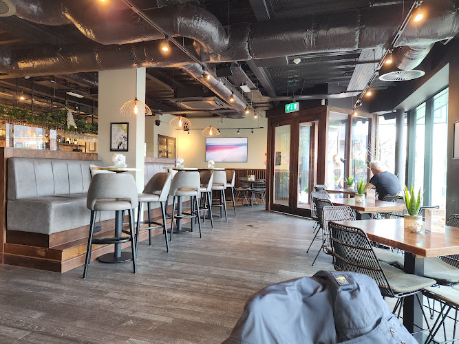 Binary Bar & Restaurants
