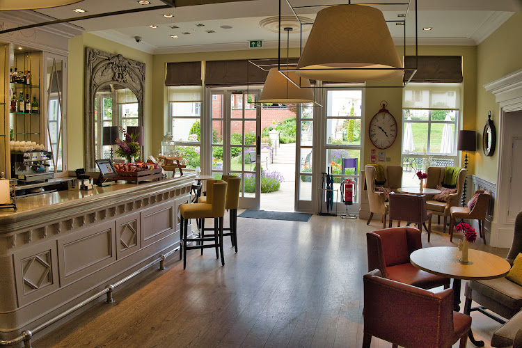 Blandy's Bar and Bistro