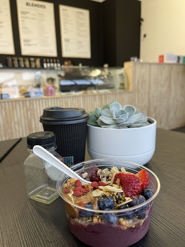 Blended kitchen — Bath