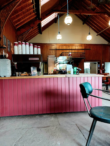 Boathouse cafe