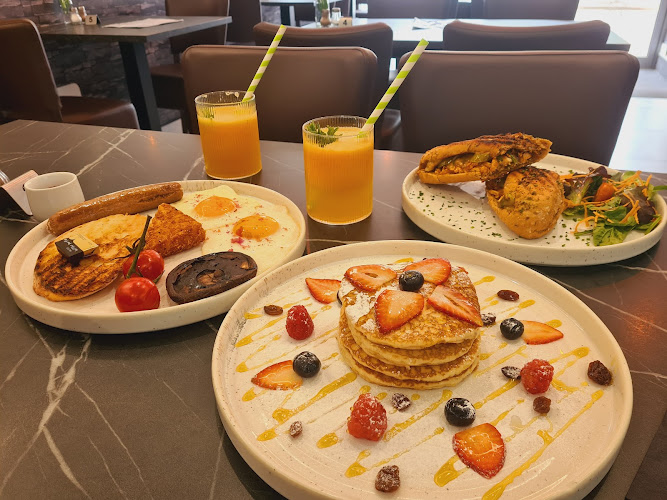Brunch Base — Cambridge