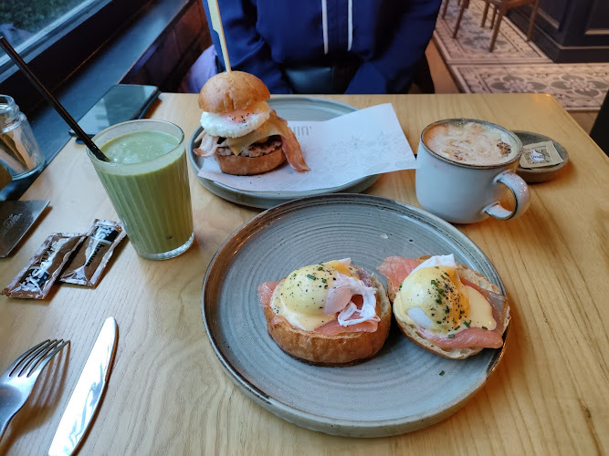 Brunchin'