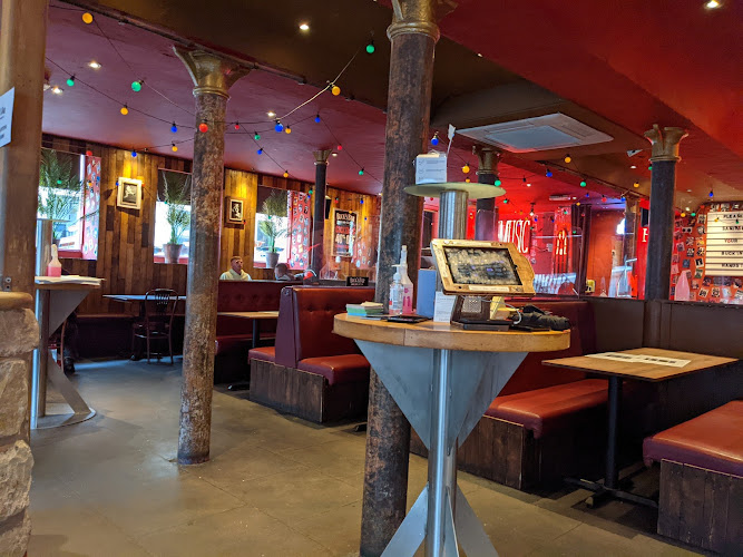 Buck's Bar
