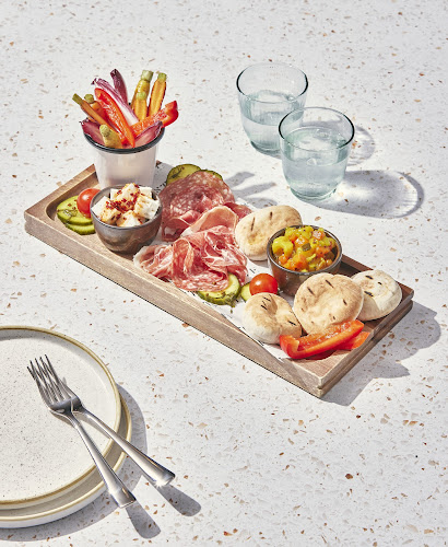 Bull & Bass Restaurant