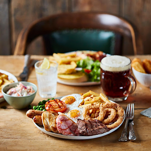 Butterley Park Cookhouse + Pub