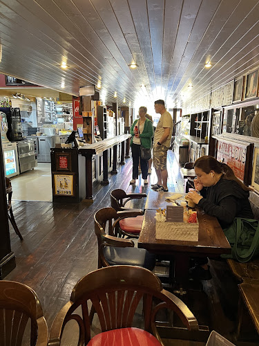 Café Amore — Bristol