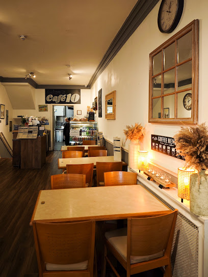 Cafe 10