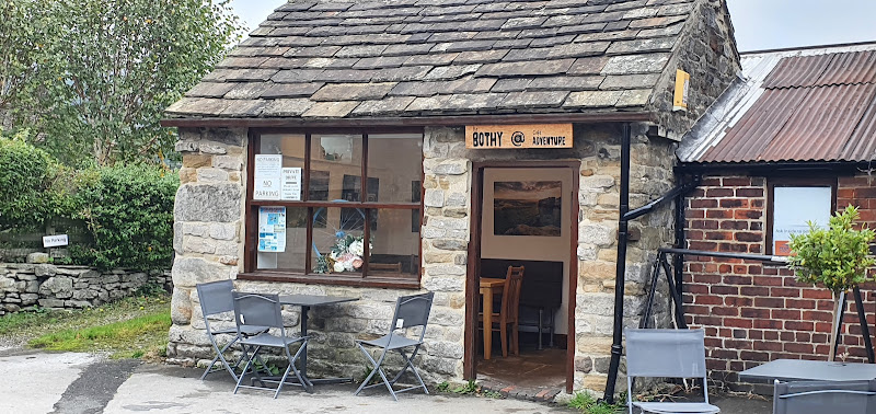 Cafe Adventure