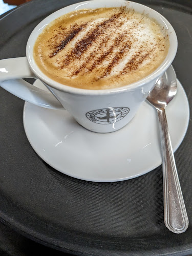 Cafe B