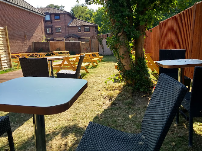 Cafe Gardenia — Broadstone