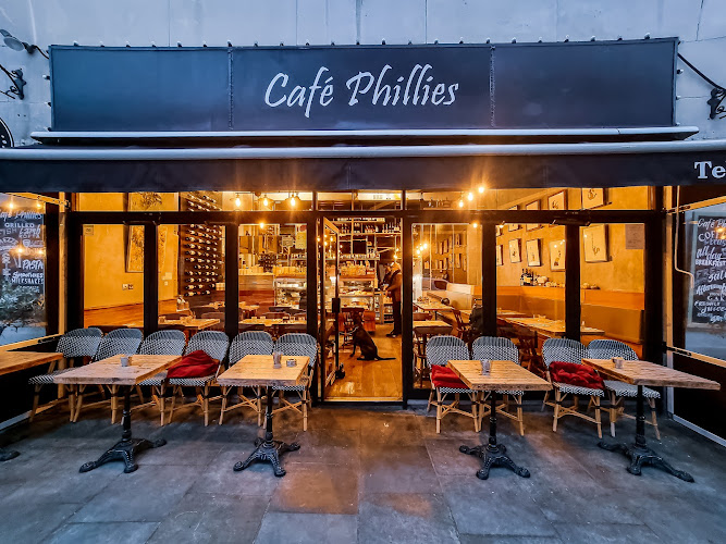 Cafe Phillies