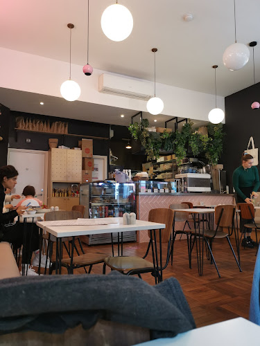 Cafe Strange Brew