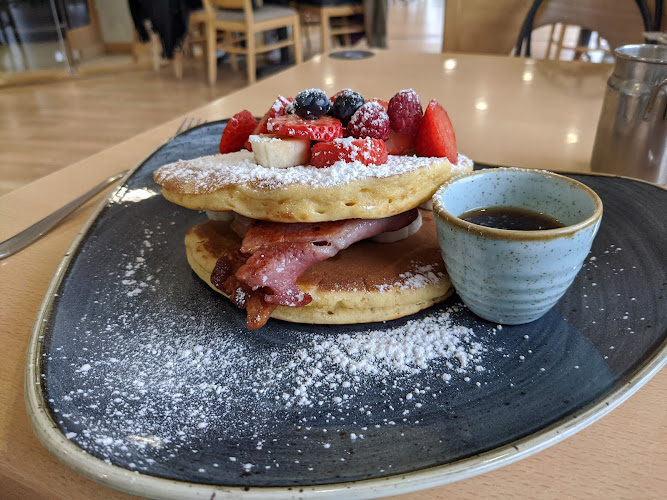 Cafe Vic-Ryn