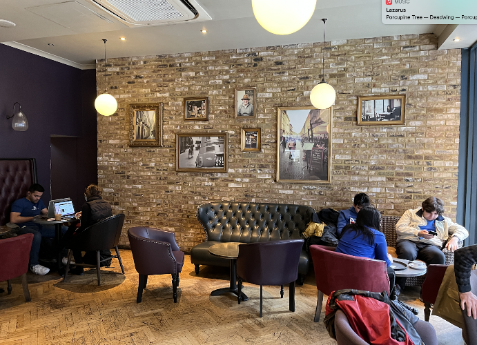 Caffè Nero — London
