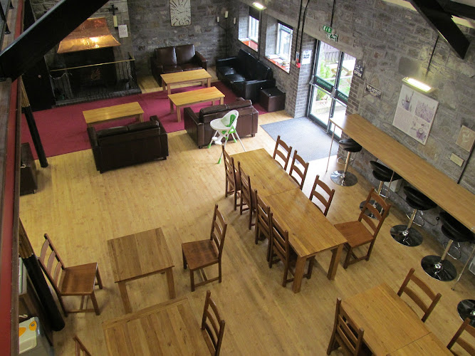 Caffi Cwtch — Aberdare