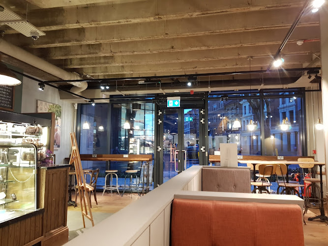 Caffè Nero — Reading