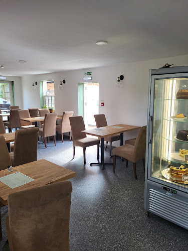 Canal Cottage Cafe