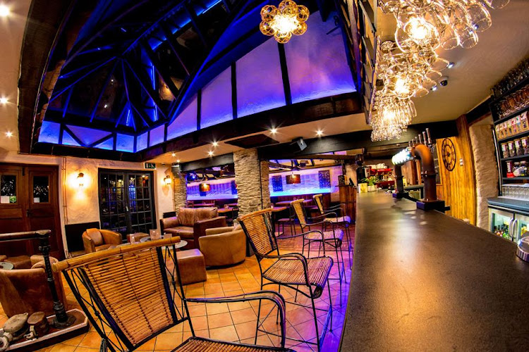Captain Jacks Bar, Restaurant & Beer Garden