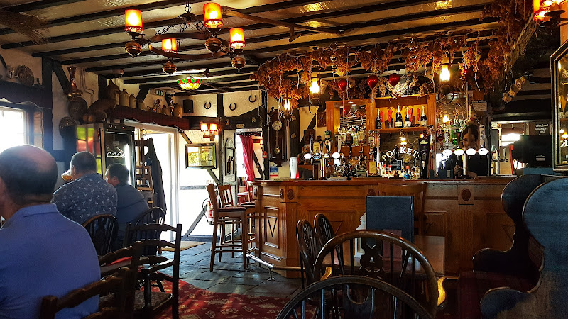 Castell-y-bwch Inn — Cwmbran