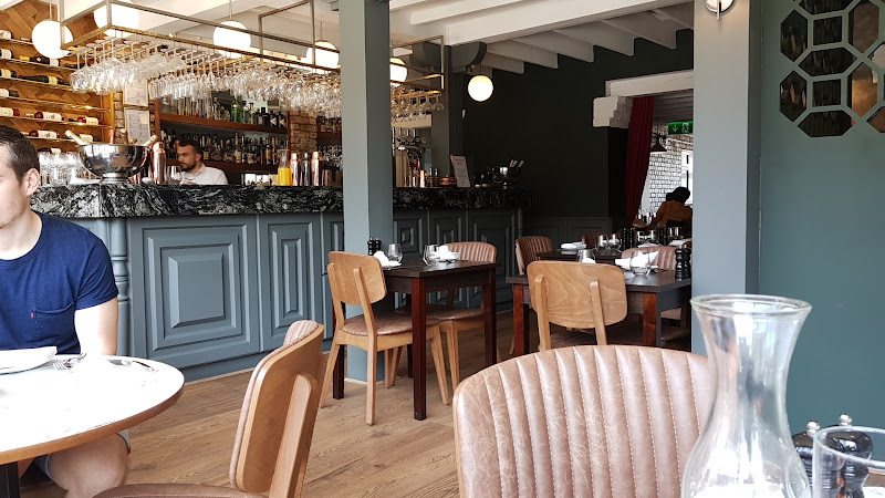 Cataleya Resto & Lounge