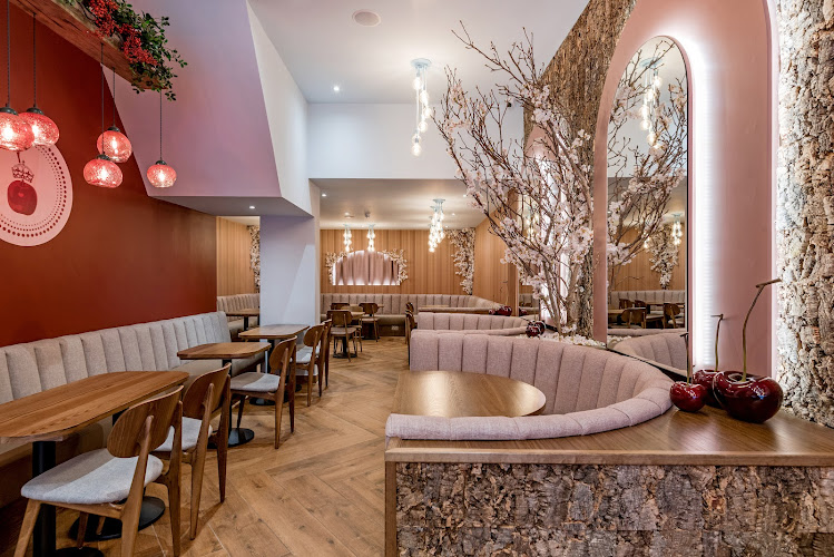 Cherry on — Notting Hill