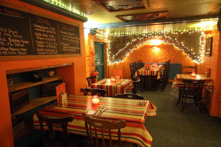 Chesters Restaurant & Bar