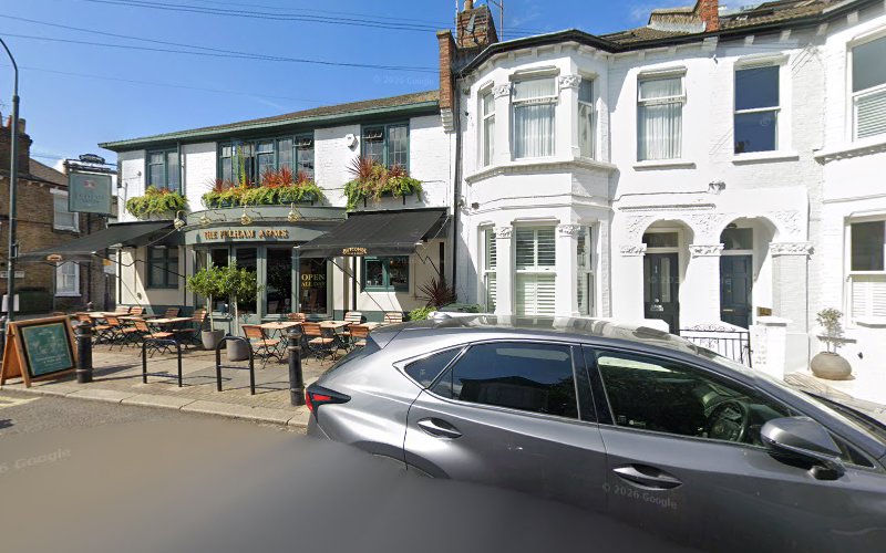 Cirrus Inns — London