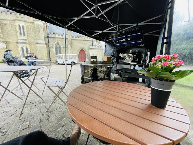 Colonnade Cafe — forecourt