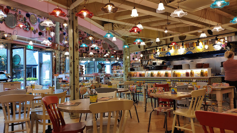 Comptoir Libanais Cheshire Oaks