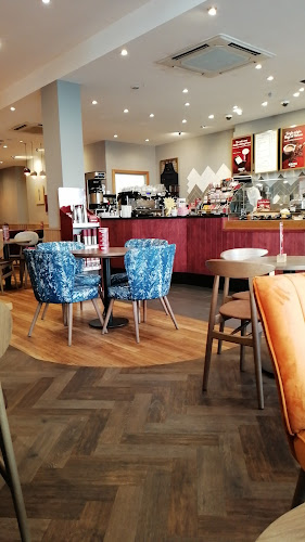 Costa Coffee — London